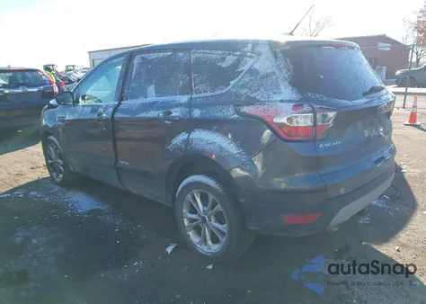 2017 Ford Escape Se z USA, uszkodzony, nr VIN 1FMCU9GD2HUB97946